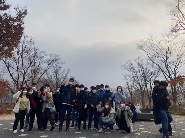 서울랜드 출발 전 단체사진(2)