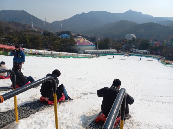 눈썰매장 이용