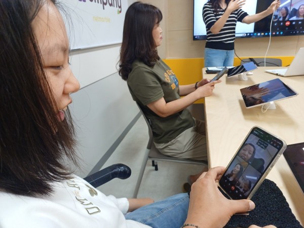 스마트폰을 활용하여 영상통화하는 방법 알아보기