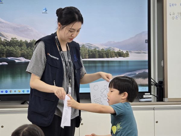수업자료를 선택하는 모습