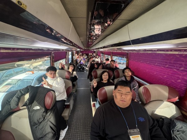 버스안에서 출발 전