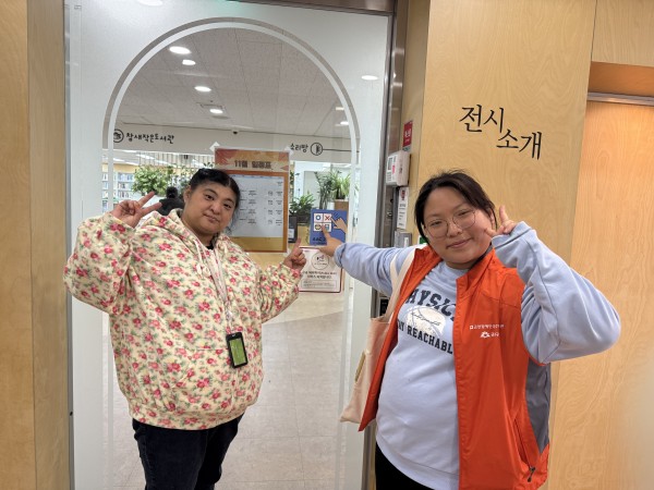 참새작은도서관 AAC판넬있는모습