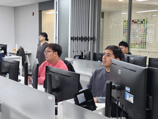 일배움 교육을 받으러 간 훈련생들