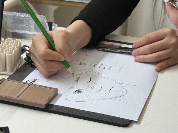 데일리메이크업교욱모습