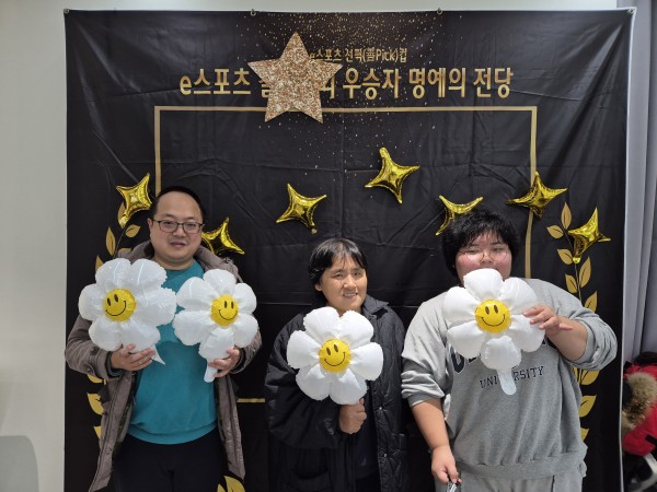 태진님과 함께 찍은 모습