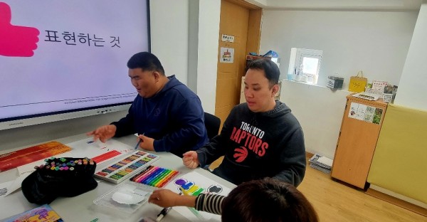 금빛4실-자신의 마음을 그려봐요