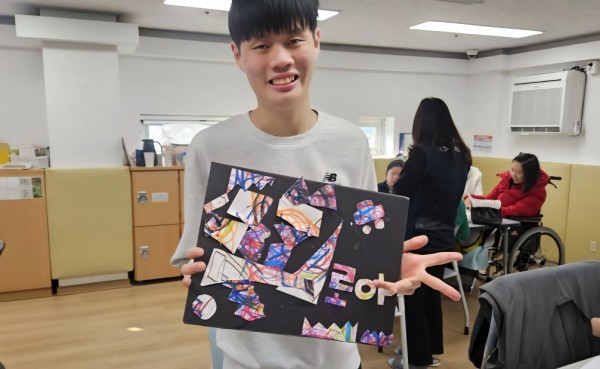 자신만의 작품을 완성했어요