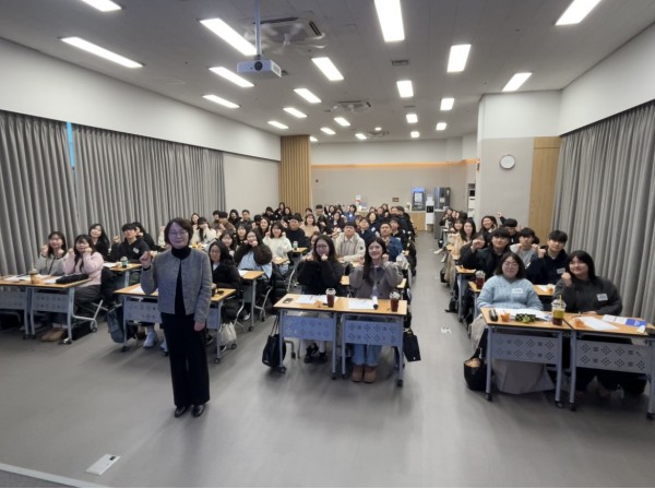 법인산하기관종사자단체사진