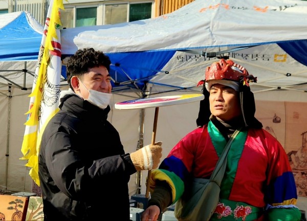 버나를 돌리며 즐겨요