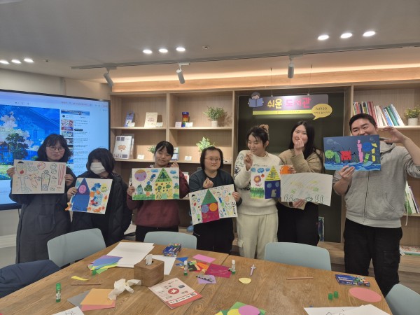 강사님과 다함께 단체사진