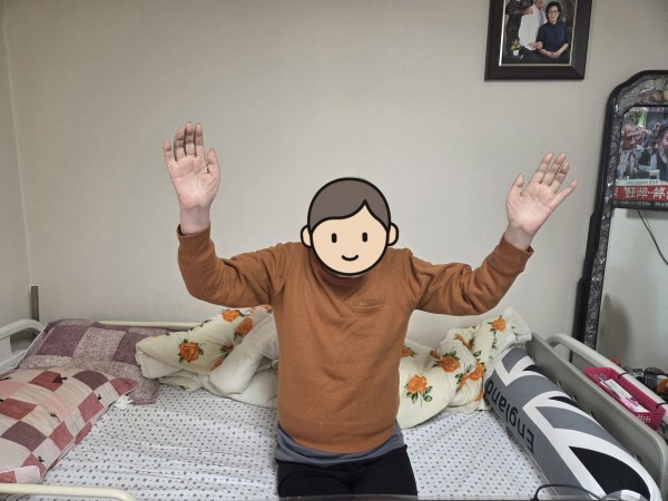 만세 운동을 하고 있는 모습