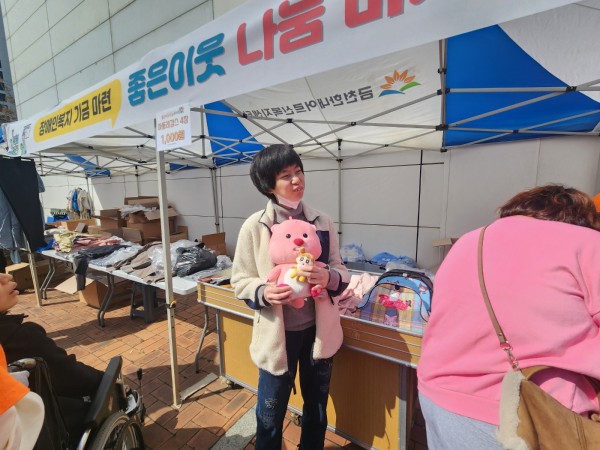 예쁜 인형을 골라보았어요