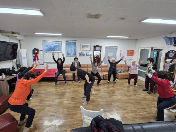 지역주민들과 함께하는 건강체조