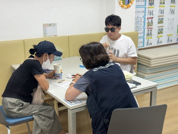어머님과 상담중