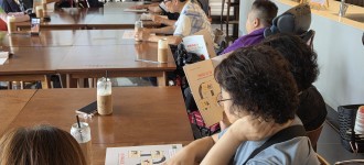 함께 만드는 안전한 이동환경, 이동보조기기 안전사용 가이드북 전달