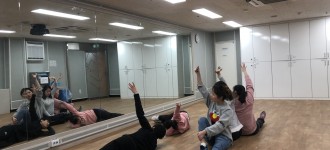2019년 댄스전문동아리 '스텝업' 프로그램을 시작하였습니다.